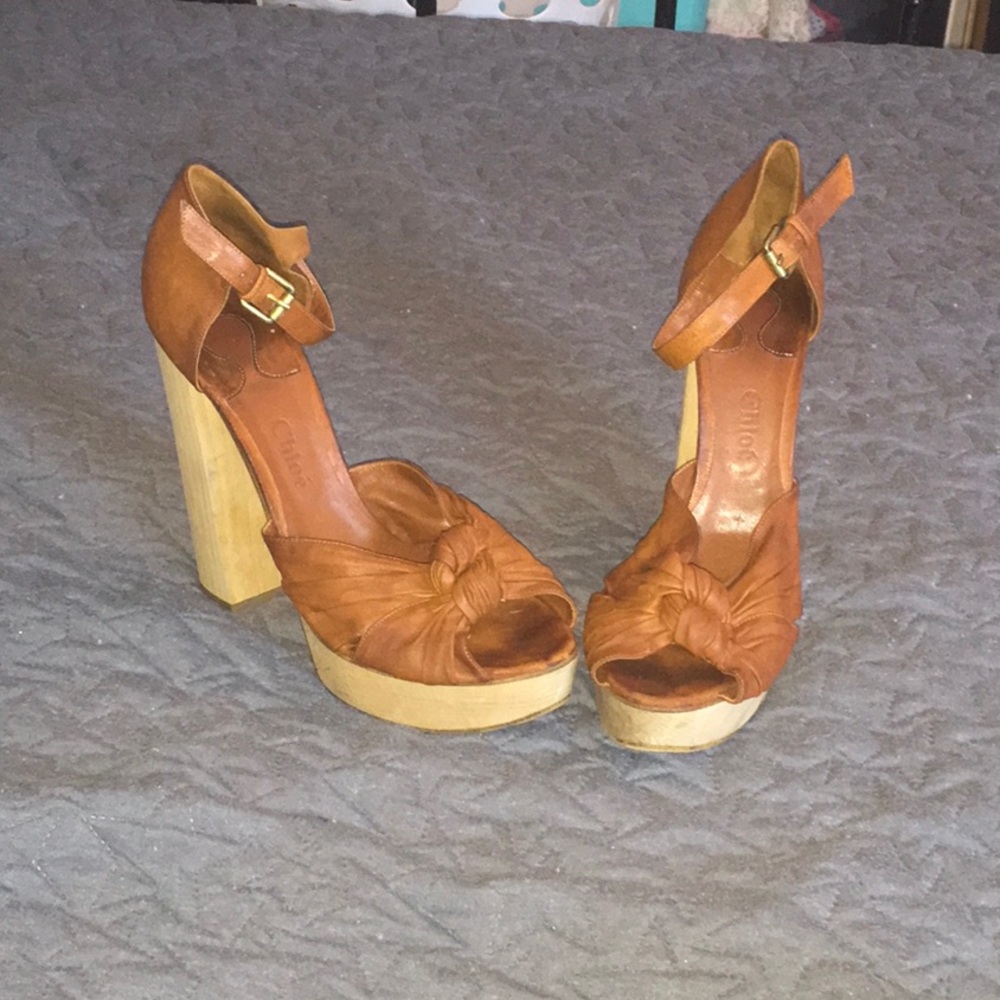 Chloe platform sandals